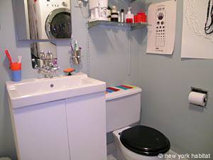 New York 2 Bedroom - Loft apartment - bathroom 1 (NY-9194) photo 2 of 2