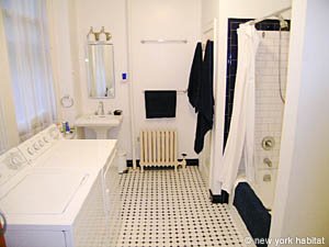 New York 1 Bedroom - Loft apartment - bathroom 1 (NY-9311) photo 3 of 3