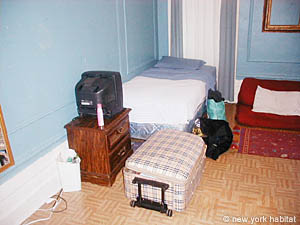 New York 3 Bedroom roommate share apartment - bedroom 1 (NY-9321) photo 3 of 4