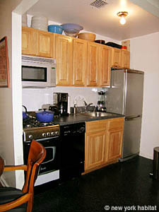 New York 1 Bedroom - Townhouse accommodation kitchen photo 19