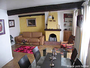 Paris 1 Bedroom apartment - living room (PA-4) photo 8 of 9