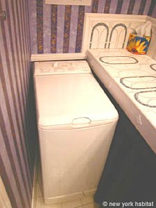 Paris Alcove Studio accommodation - bathroom (PA-9) photo 2 of 4