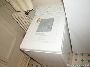 Paris T2 appartements location vacances - salle d'eau (PA-41) photo 3 de 4