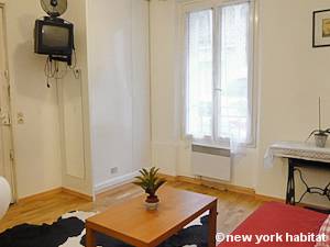 Paris Studio apartment - living room (PA-444) photo 3 of 6