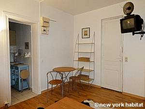 Paris Studio apartment - living room (PA-444) photo 4 of 6