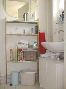 Paris Studio apartment - bathroom (PA-478) photo 1 of 2