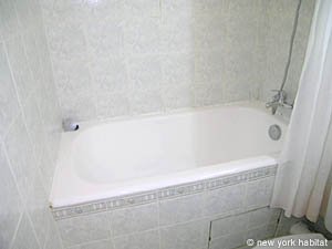 Paris Studiowohnung wohnungsvermietung - badezimmer (PA-510) photo 2 von 2