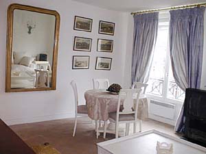 Paris T2 appartements location vacances - s&eacute;jour (PA-529) photo 2 de 6