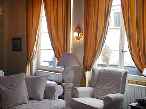 Paris T2 appartements location vacances - s&eacute;jour (PA-561) photo 3 de 9