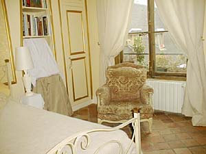 Paris T2 appartements location vacances - chambre (PA-561) photo 2 de 4