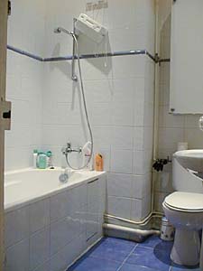 Paris 4 Bedroom accommodation - bathroom 2 (PA-586) photo 1 of 1
