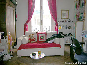 Paris 4 Bedroom accommodation - bedroom 2 (PA-586) photo 2 of 5