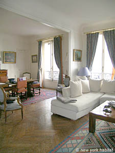 Paris 4 Bedroom accommodation - living room (PA-586) photo 3 of 10