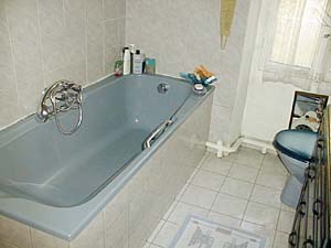 Paris 2 Zimmer ferienwohnung - badezimmer (PA-604) photo 1 von 2
