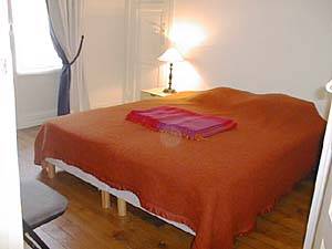 Paris 2 Zimmer ferienwohnung - schlafzimmer (PA-713) photo 1 von 2