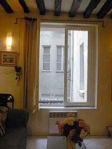 Paris T2 logements location appartements - s&eacute;jour (PA-751) photo 3 de 5