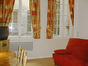 Paris Studio/T1 appartements location vacances - s&eacute;jour (PA-754) photo 2 de 5