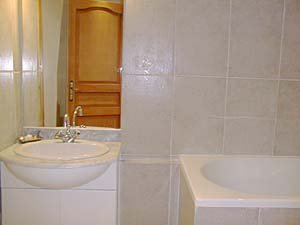 Paris Studio/T1 appartements location vacances - salle d'eau (PA-754) photo 3 de 3