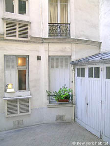 Paris Studio accommodation - kitchen (PA-787) photo 4 of 4