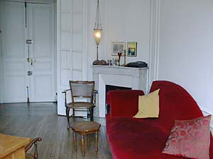 Paris T2 logements location appartements - s&eacute;jour (PA-898) photo 2 de 5