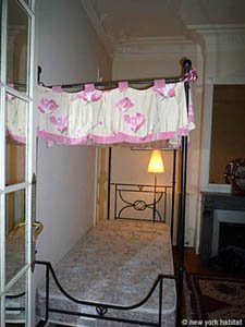 Paris T4 appartement location vacances - chambre 2 (PA-905) photo 4 sur 5