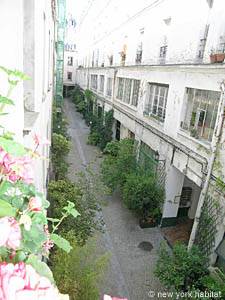 Paris 3 Bedroom - Duplex accommodation - bedroom 2 (PA-927) photo 5 of 6