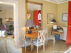 Paris 2 Bedrooms accommodation living room photo 31