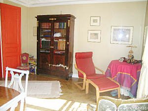 Paris 2 Bedrooms accommodation living room photo 33