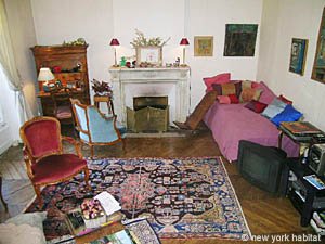 Paris 2 Bedrooms accommodation living room photo 47
