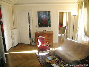 Paris 2 Bedrooms accommodation living room photo 55