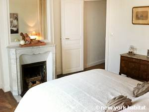 Paris 2 Bedroom apartment - bedroom 1 (PA-977) photo 2 of 4
