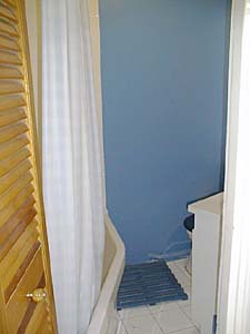 Paris 1 Bedroom accommodation - bathroom (PA-990) photo 1 of 2
