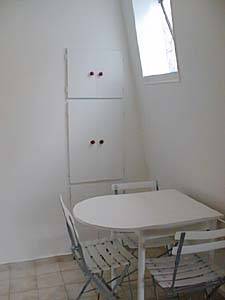 Paris 2 Zimmer wohnungsvermietung - k&uuml;che (PA-1004) photo 2 von 3