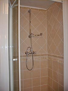 Paris T3 - Triplex appartements location vacances - salle d'eau 2 (PA-1011) photo 6 de 6