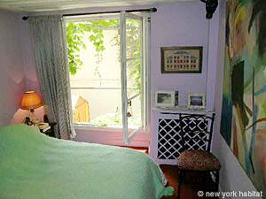Paris 1 Bedroom - Duplex accommodation - bedroom 1 (PA-1075) photo 2 of 6