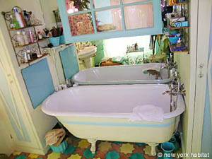 Paris 1 Bedroom - Duplex accommodation - bathroom 1 (PA-1075) photo 3 of 5