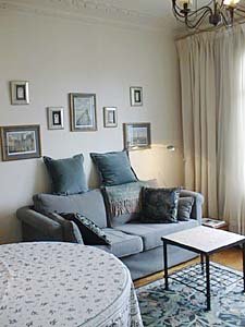 Paris 1 Bedroom apartment - living room (PA-1105) photo 2 of 6