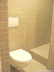 Paris Studio accommodation - bathroom (PA-1106) photo 1 of 3
