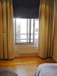 Paris 3 Zimmer wohnungsvermietung - schlafzimmer 1 (PA-1125) photo 2 von 2