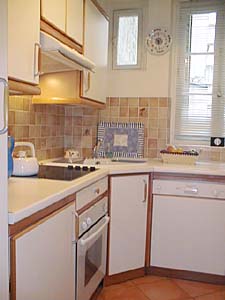 Paris 2 Bedroom apartment - kitchen (PA-1131) photo 2 of 4