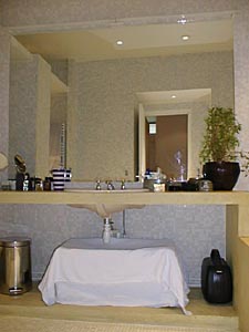 Paris 4 Bedroom - Loft accommodation - bathroom 1 (PA-1281) photo 1 of 4