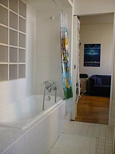 Paris 4 Bedroom - Loft accommodation - bathroom 2 (PA-1281) photo 2 of 3