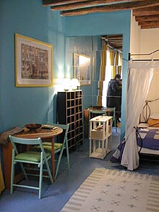 Paris Studio/T1 appartements location vacances - s&eacute;jour (PA-1301) photo 2 de 3