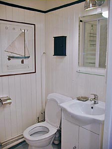 Paris 1 Bedroom apartment - bathroom (PA-1313) photo 1 of 2