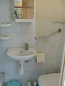 Paris Studio/T1 logements location appartements - salle d'eau (PA-1367) photo 2 de 2