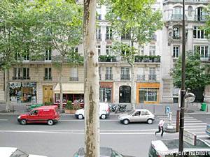 Paris 3 Bedroom accommodation - bedroom 2 (PA-1377) photo 2 of 9