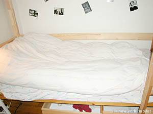 Paris 3 Bedroom accommodation - bedroom 3 (PA-1377) photo 4 of 8