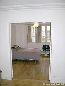 Paris 4 Bedrooms apartment - bedroom 3 (PA-1501) photo 5 of 7