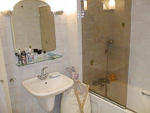 Paris T3 appartements location vacances salle d'eau 1 photo 15