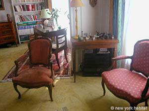 Paris T2 appartements location vacances - s&eacute;jour (PA-1560) photo 4 de 8